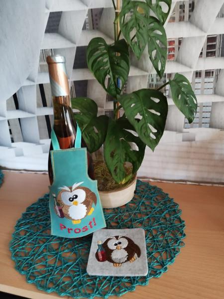 ITH - Stickdatei Flaschenschürze Eule mit Weinflasche